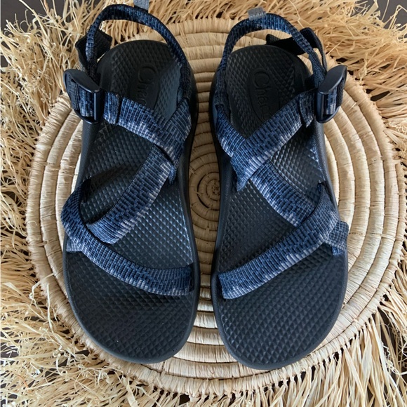 Sandals - Picture 2 of 14